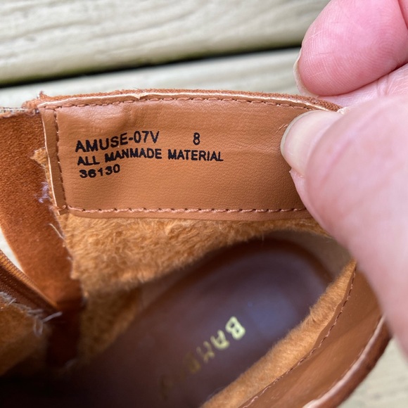 Bamboo - Woman’s camel color ankle faux side boots with 4” block heels, Size: 8 - Picture 8 of 9